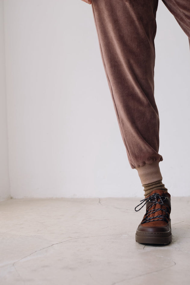 Organic Velvet Jogger in Mauve