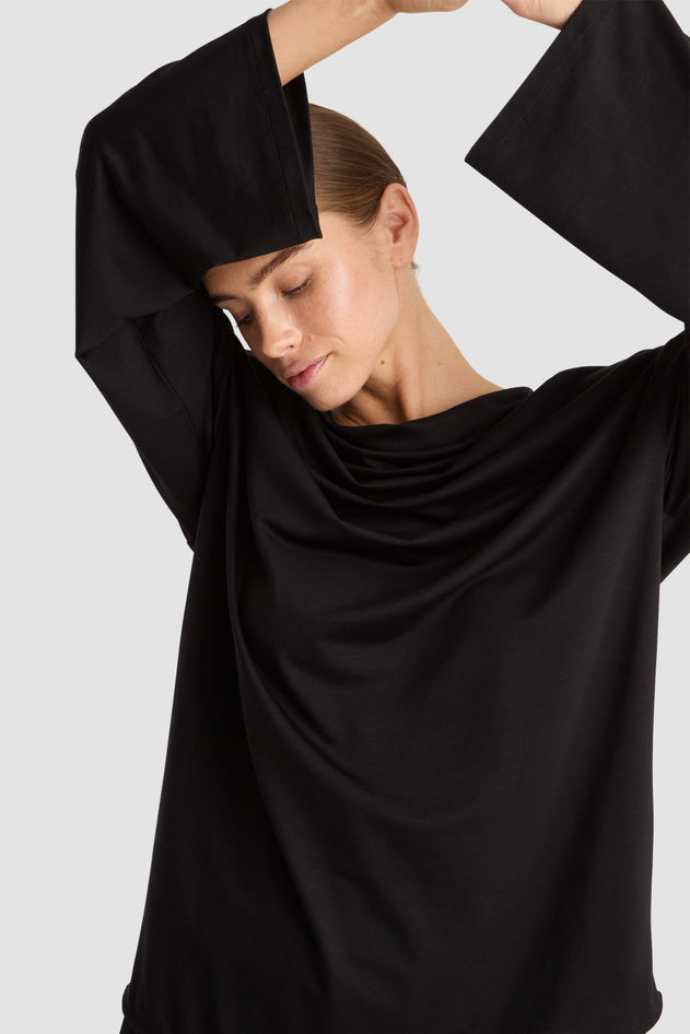 Gennova Top Black