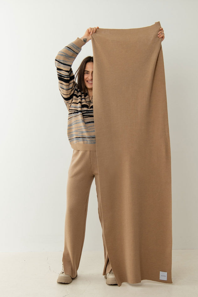 Via Merino Wool Scarf & Gloves Set Beige