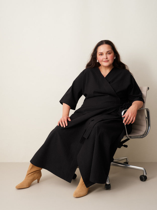 Ava Wrap Dress Textured Seersucker Black