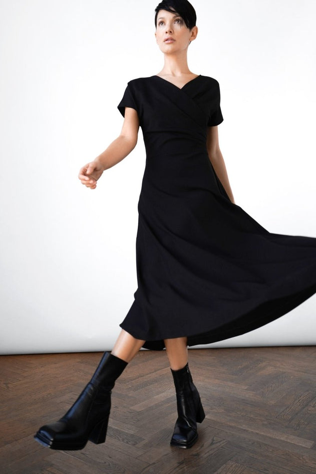 Anis Dress Black - IVALO.COM