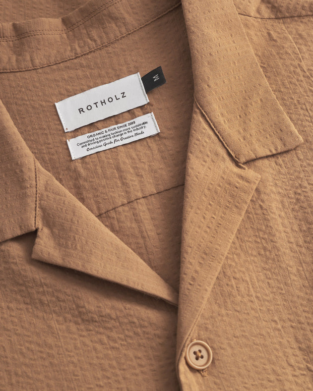 Unisex Bowling Shirt Seersucker Caramel Brown