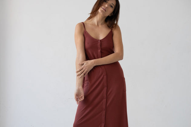 Hiara TENCEL™ Midi Dress in Red