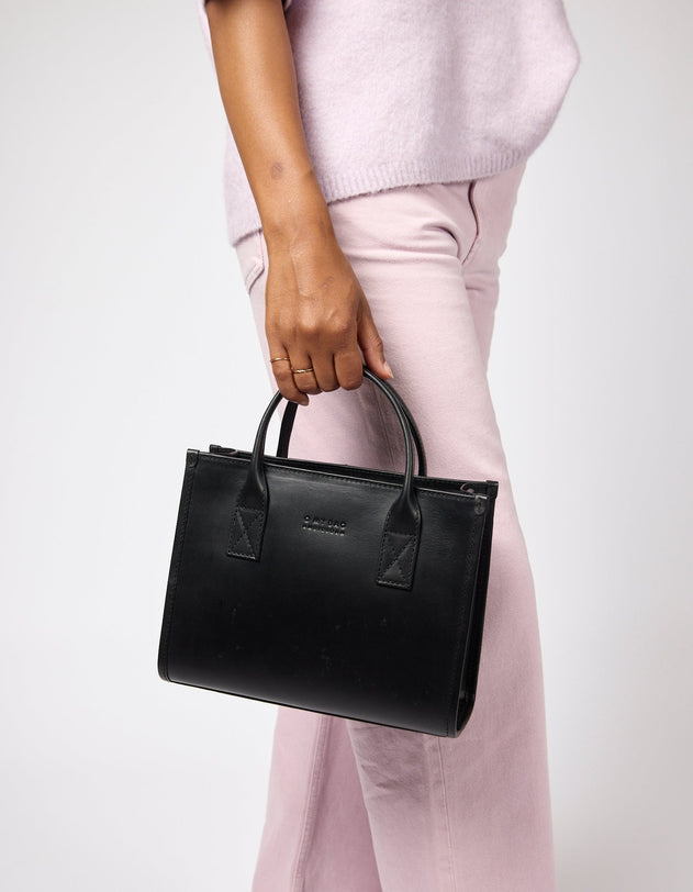 Jackie Midi Bag Leather Strap Classic Leather Black