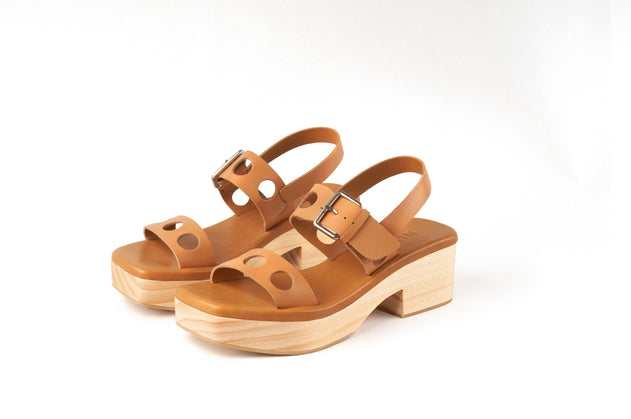Full Moon Wedge Sandal Tan