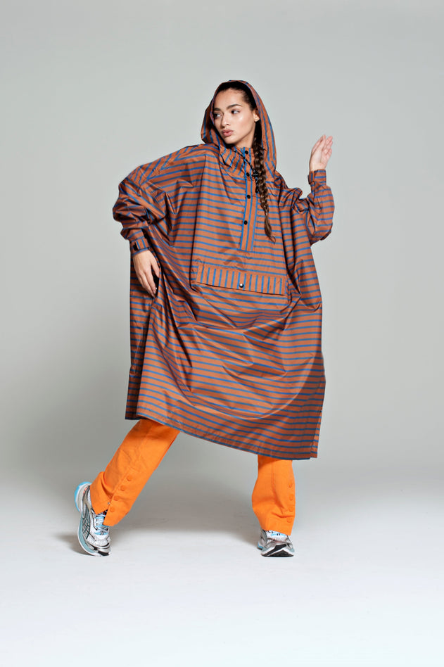 Breton Blue Rain Poncho Brown