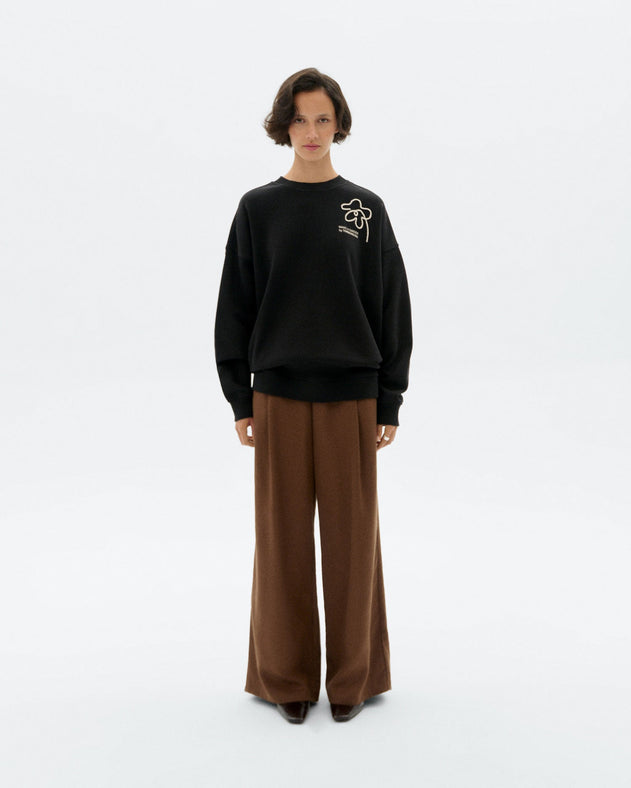 Jimena Oversize Sweatshirt Hand Embroidered flower