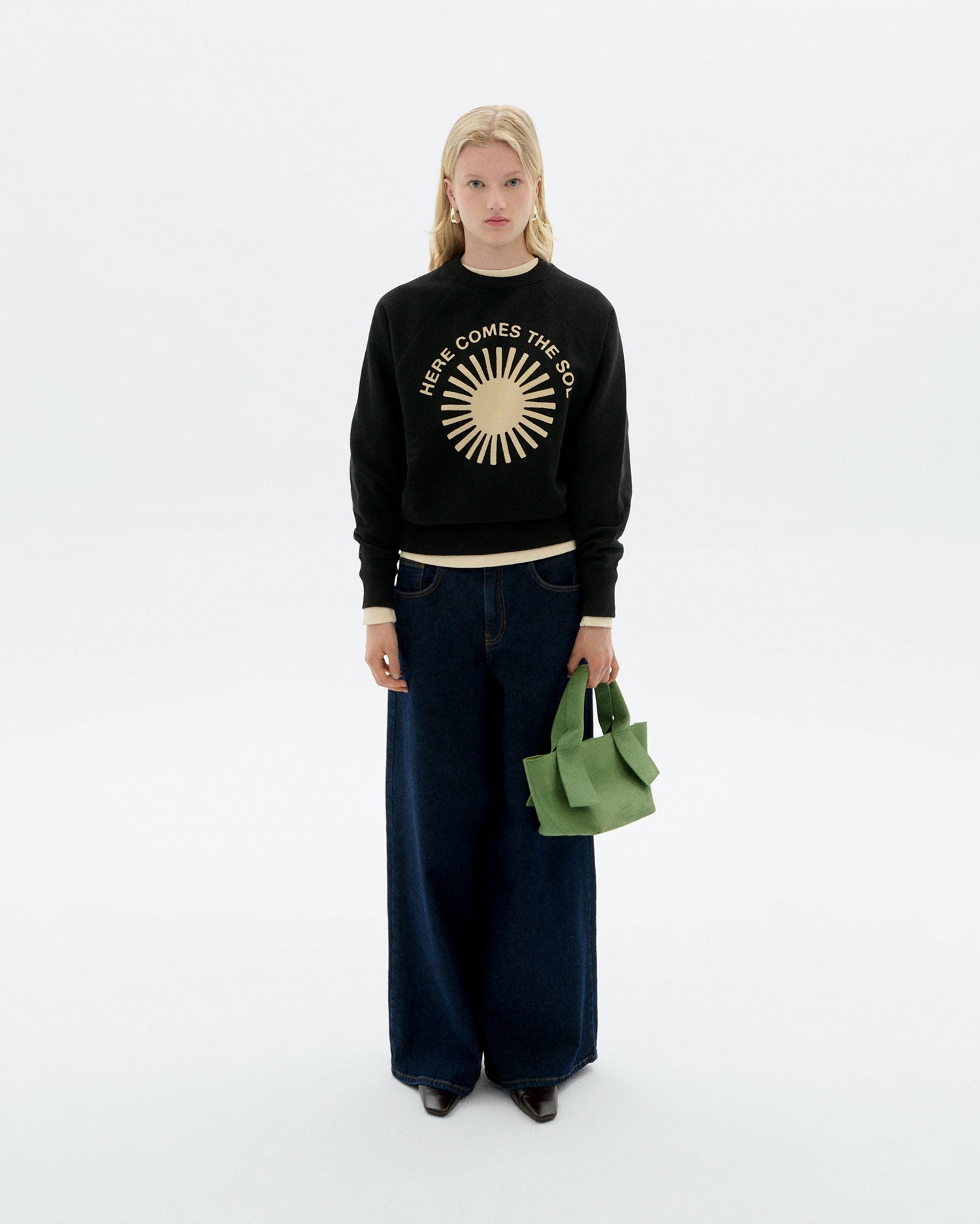 Bonnie Sweatshirt Black Retro Ecru Sun