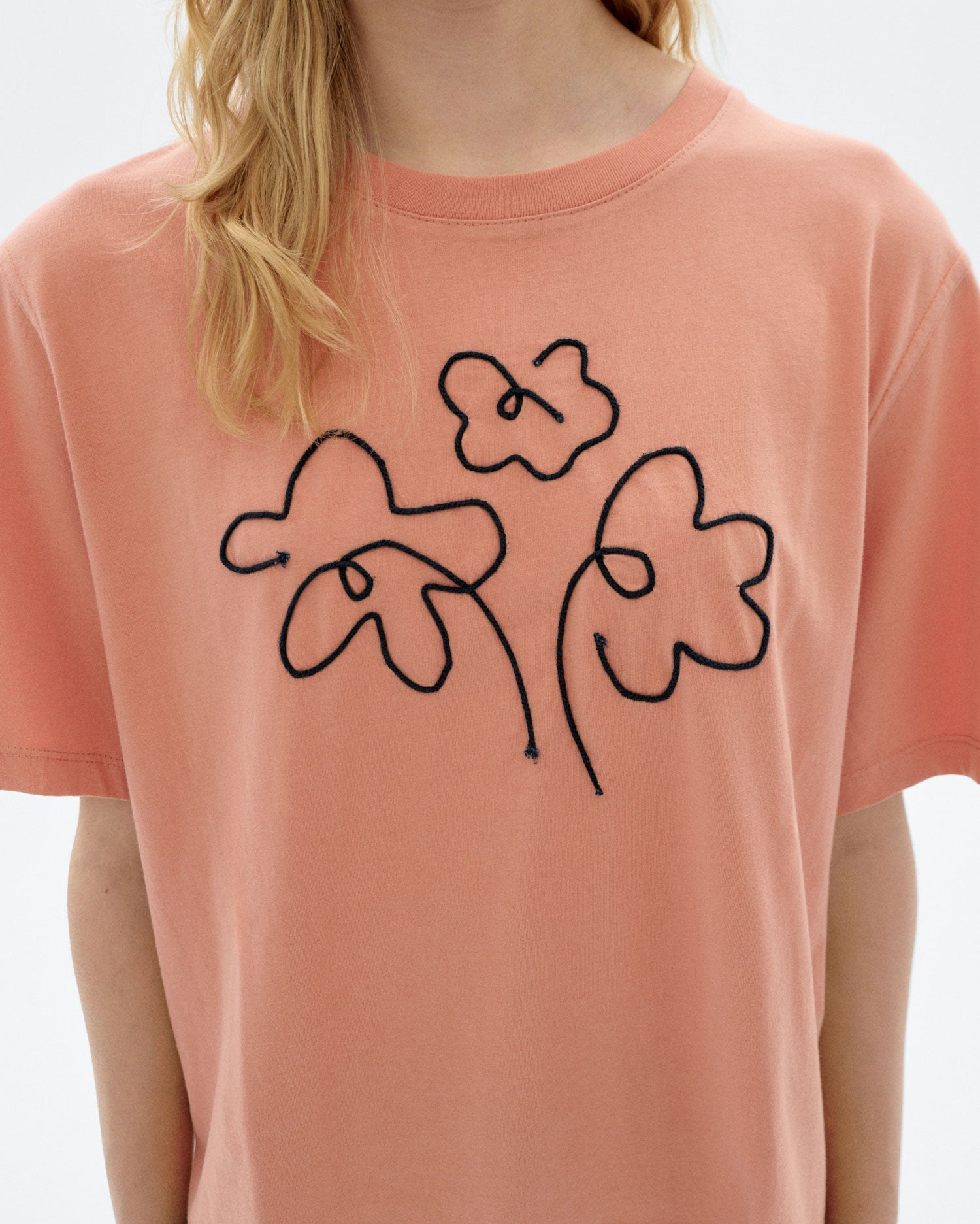 Lucia T-Shirt Hand Embroidered Flower Pink