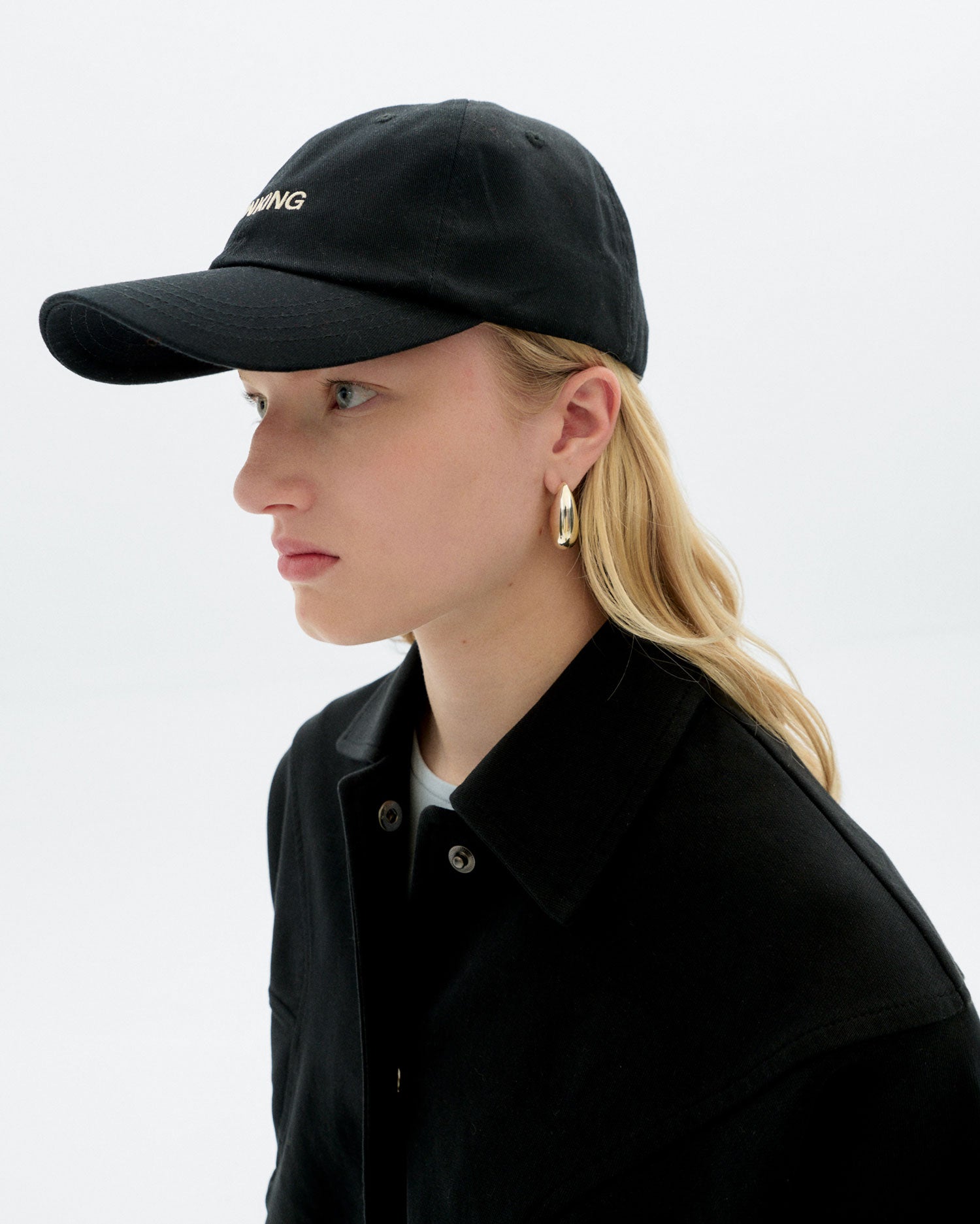 Chris Cap Embroidered Thinking Black