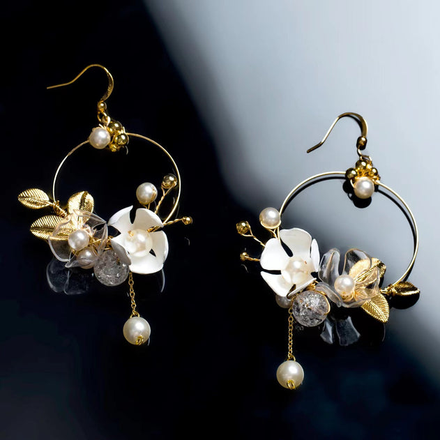 Art Nouveau Earrings White