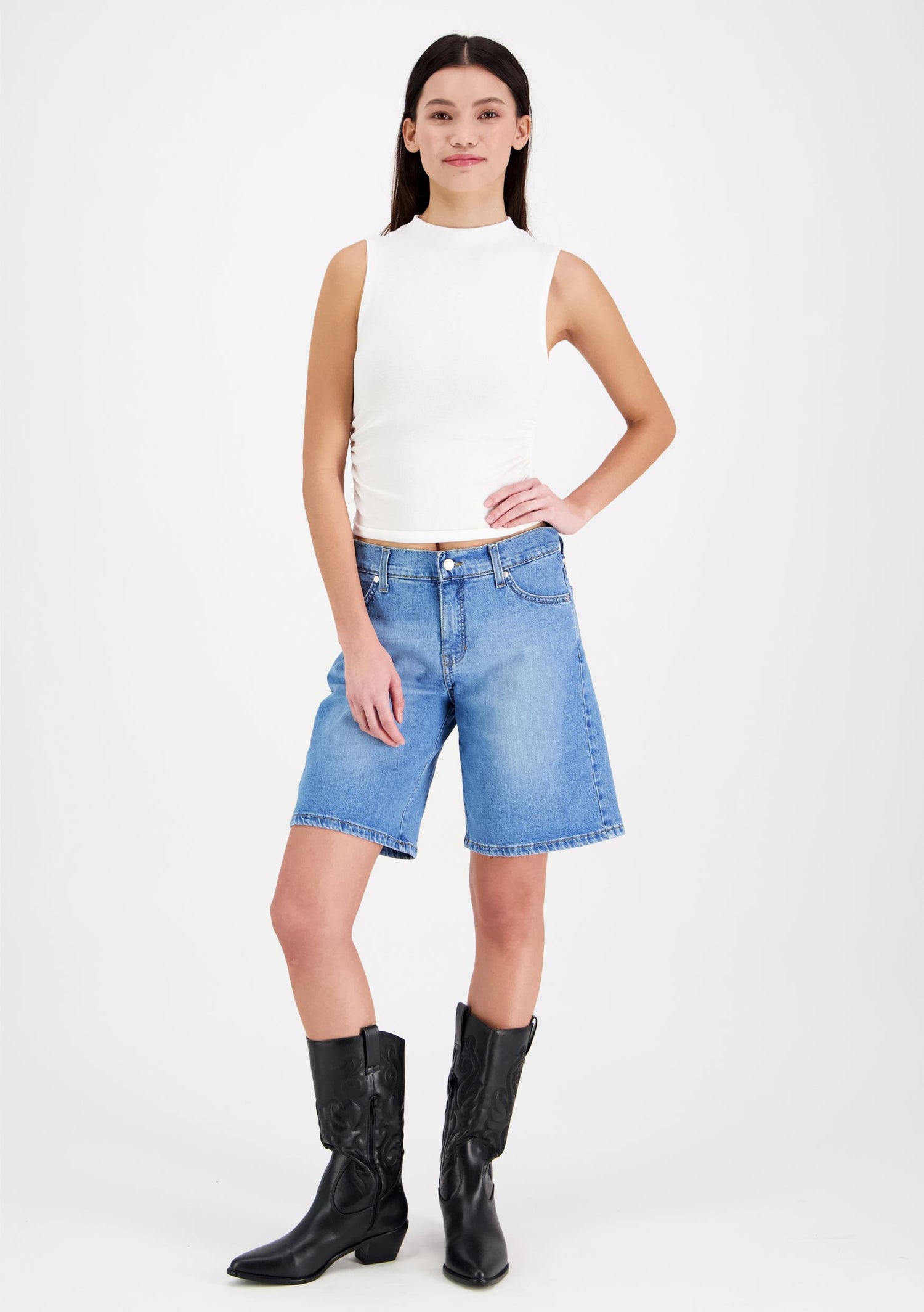 Nina Denim Shorts Light Blue