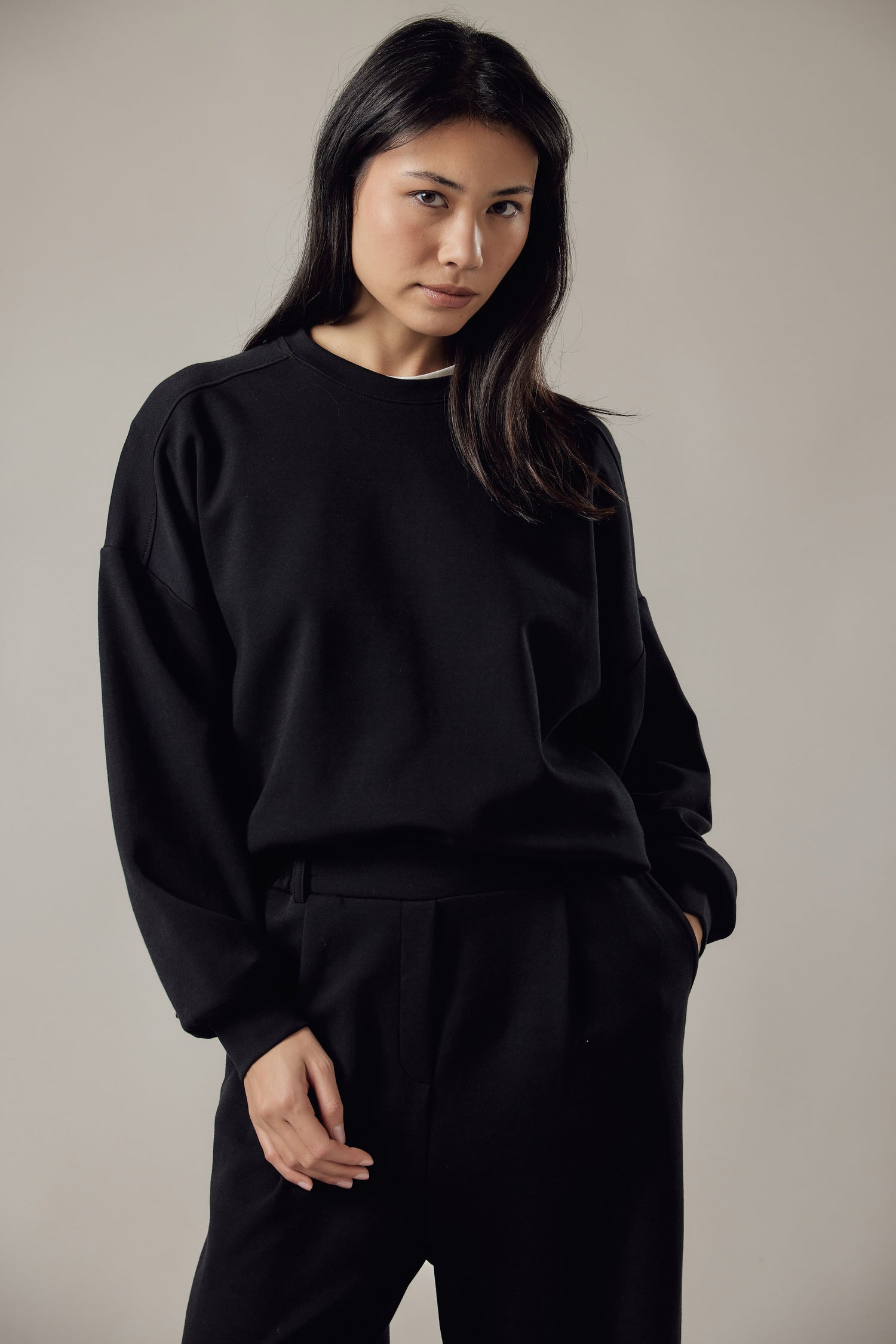 Felpa Girocollo Loose Fit Interlock -mallistossa
