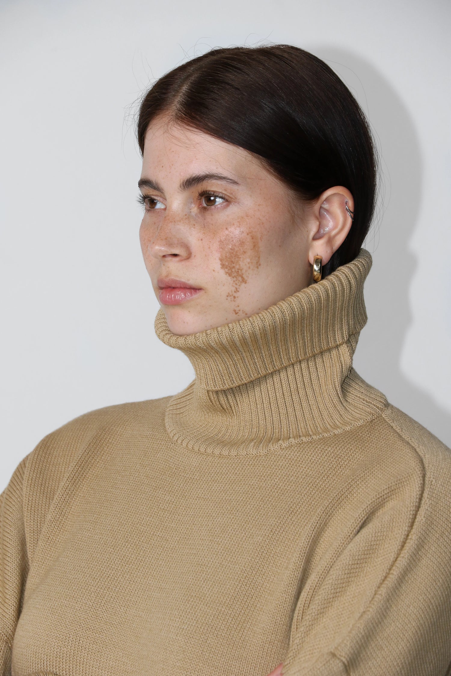 Rhea Poolovillapaita Camel