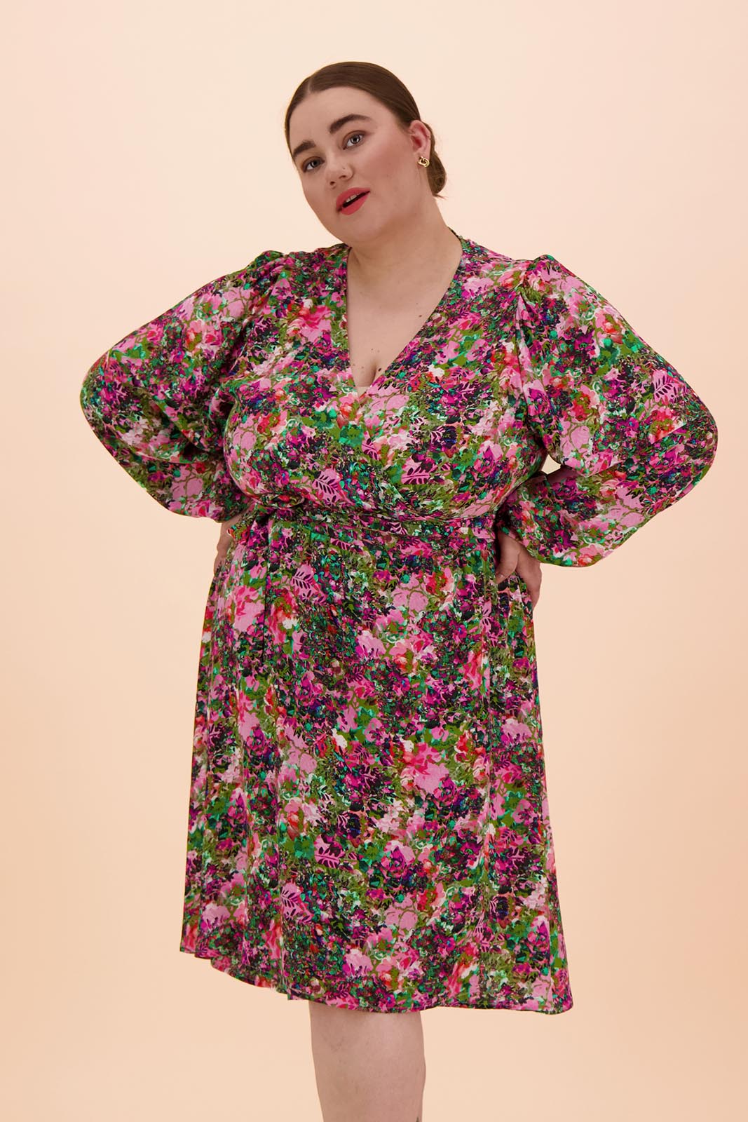 Kietaisumekko Blooming Forest Bright