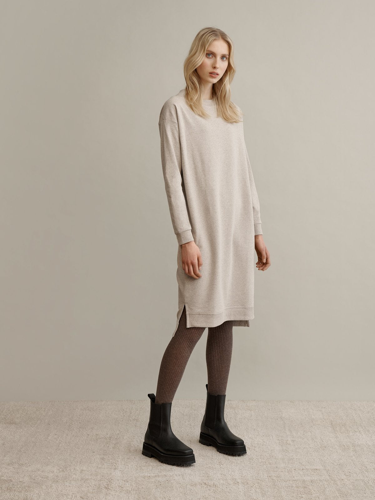 Lentiira Sweatshirt Dress Sand