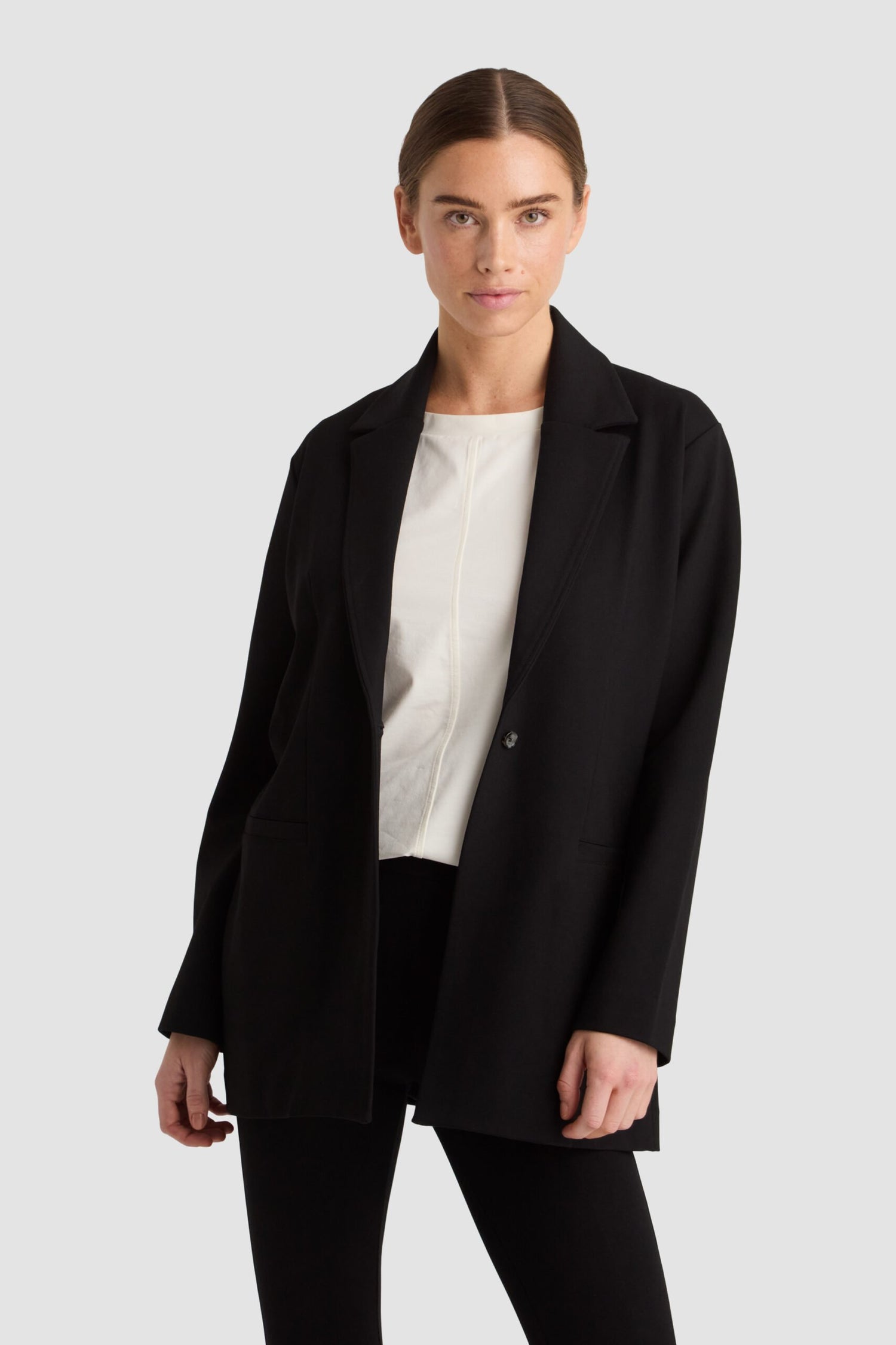 Annie Blazer Black