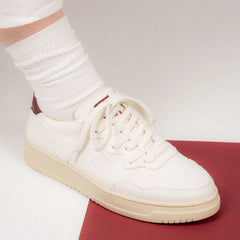 Bêta B4 Sneakers White