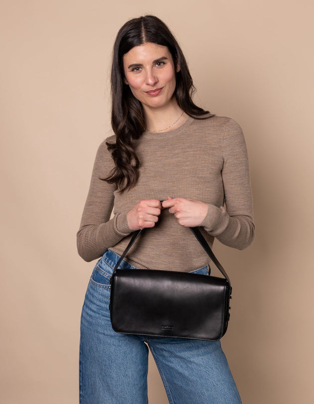 Gina Longuette Classic Leather Black