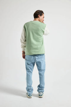 295109704.webp