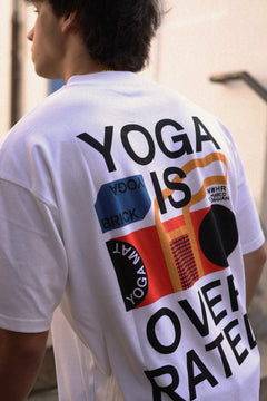 Yoga Is Overrated T-Paita Valkoinen