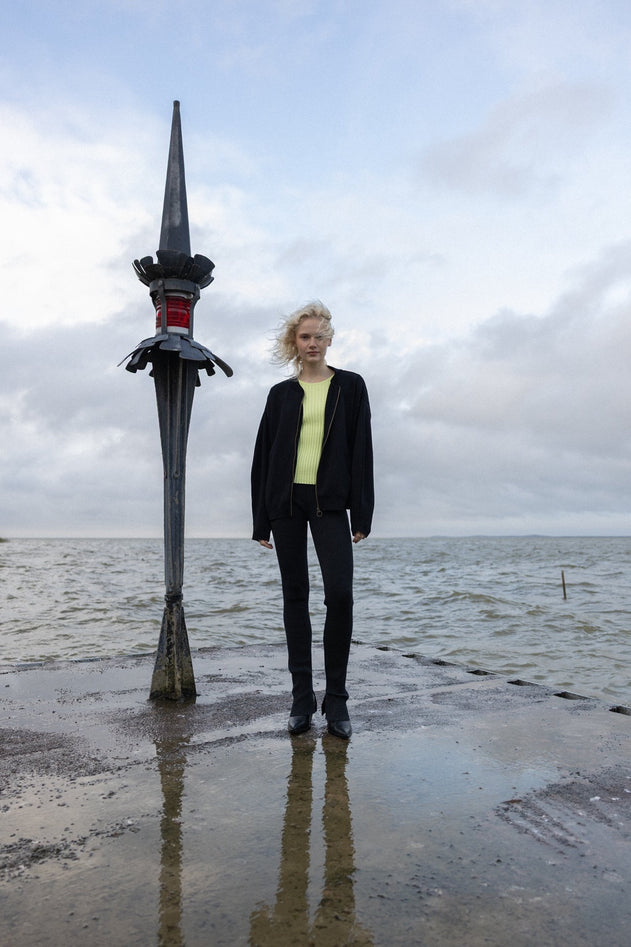 Onda Merino Bomber Jacket Black