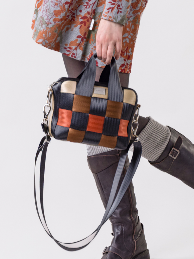 Hilla Bag Derby