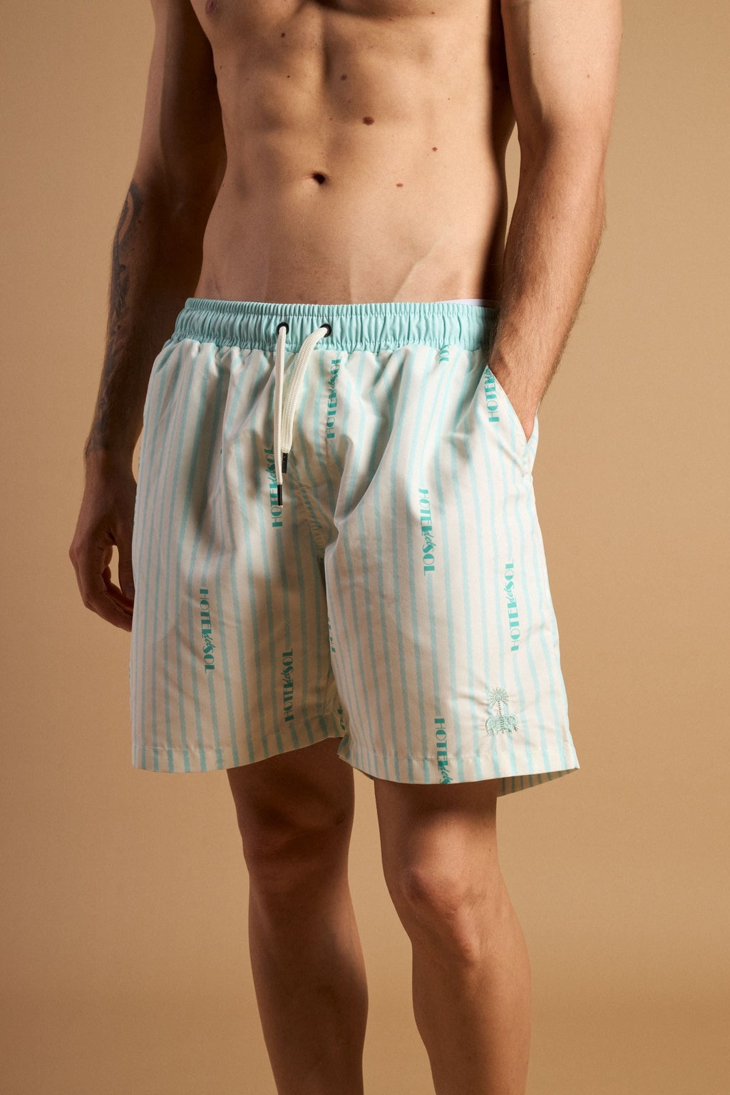 Trendsplant x Antonyo Marest Hotel Del Sol Uimashortsit Foam White