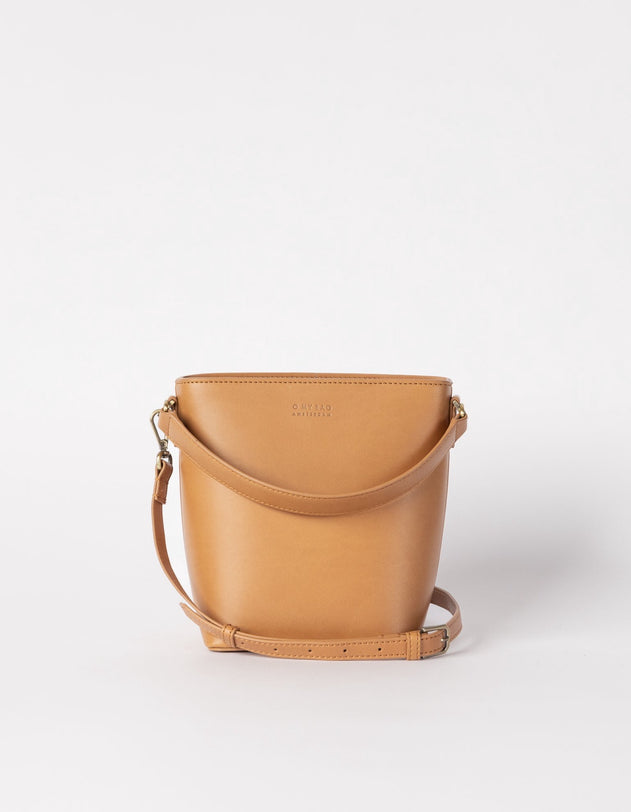 Bobbi Midi Bucket-laukku Cognac, Vegan Uppeal™