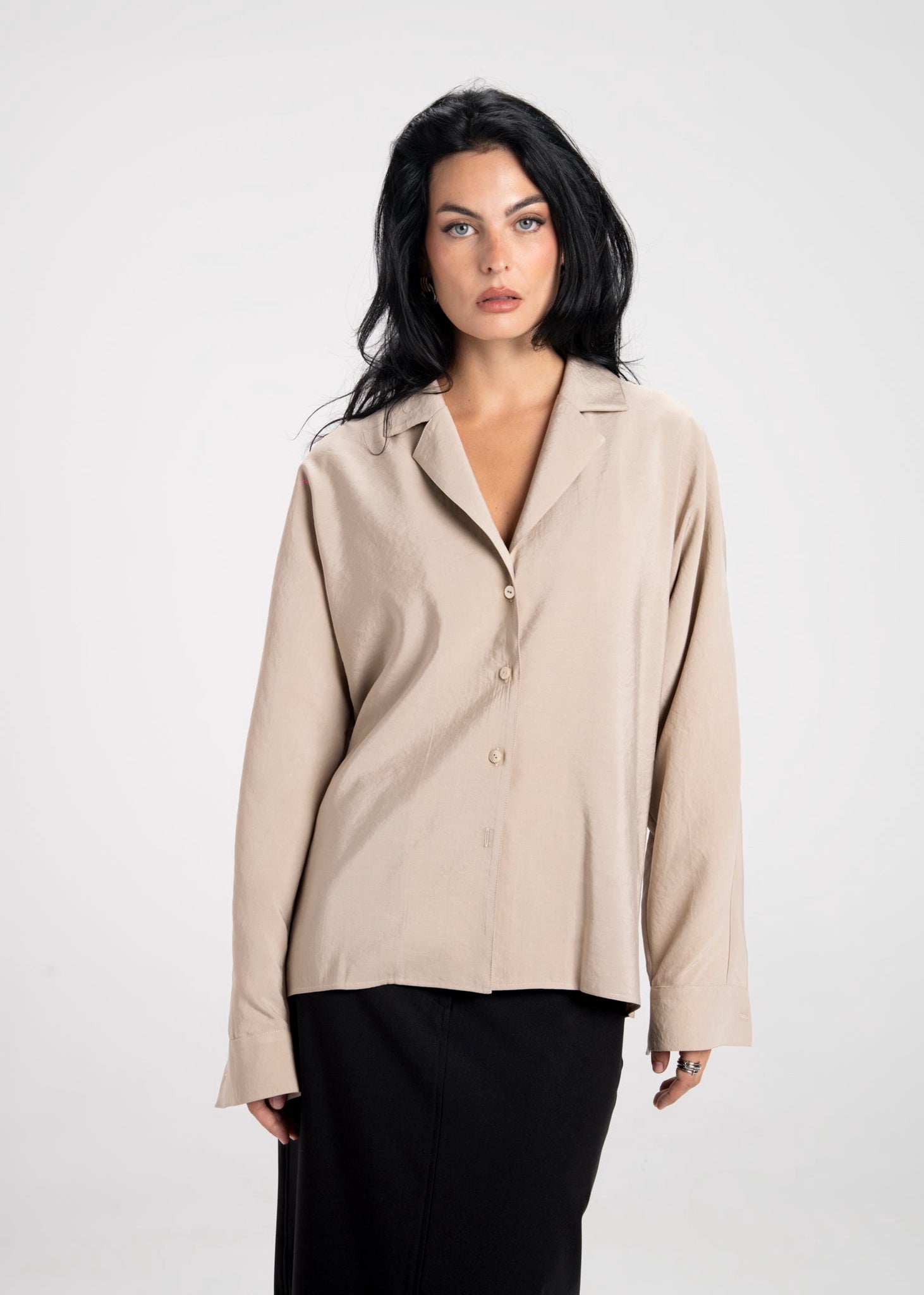 Lea Flowy Blouse With Collar