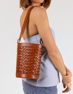 Zola Woven Leather Laukku Cognac Ruskea