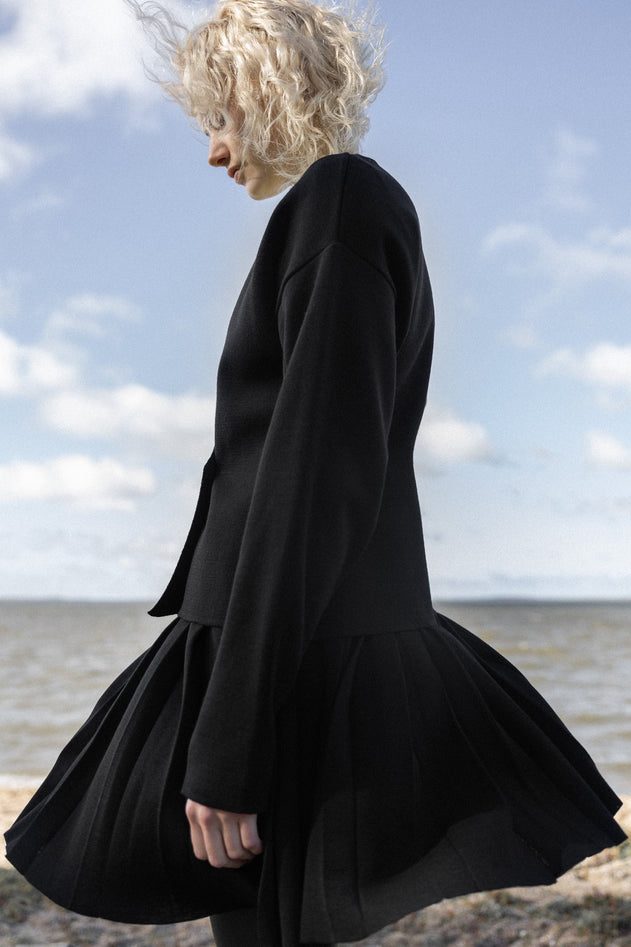 Piccolo Pleated Merino Mini Skirt Black