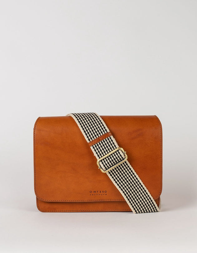 Audrey Laukku Cognac
