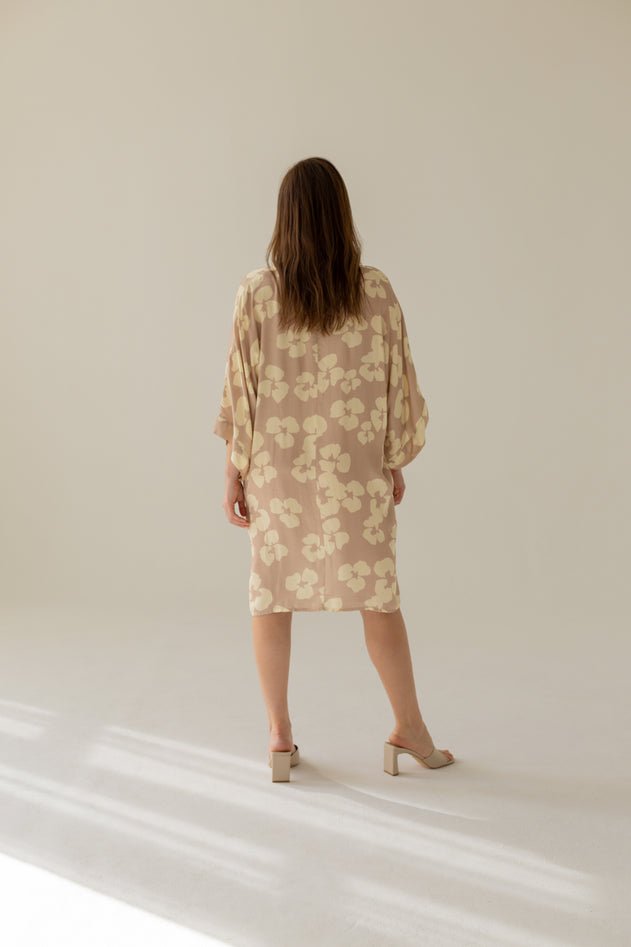 Thilde Kukkamekko Beige