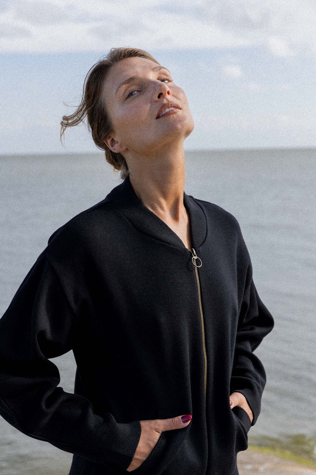 Onda Merino Bomber Jacket Black