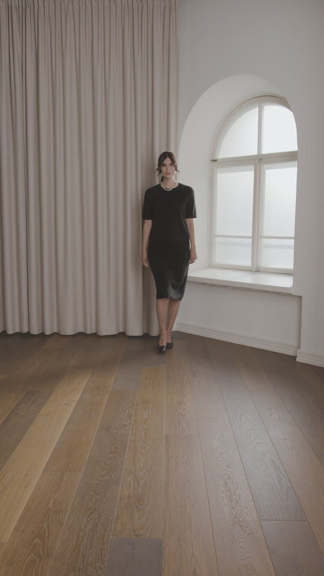 Karlie Short Sleeve Cashmere Sweater Black