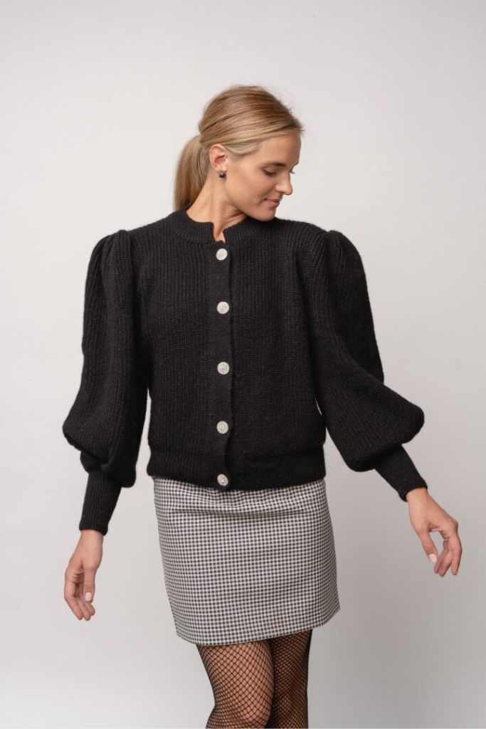 Ärni Blum Iris Cardigan Black