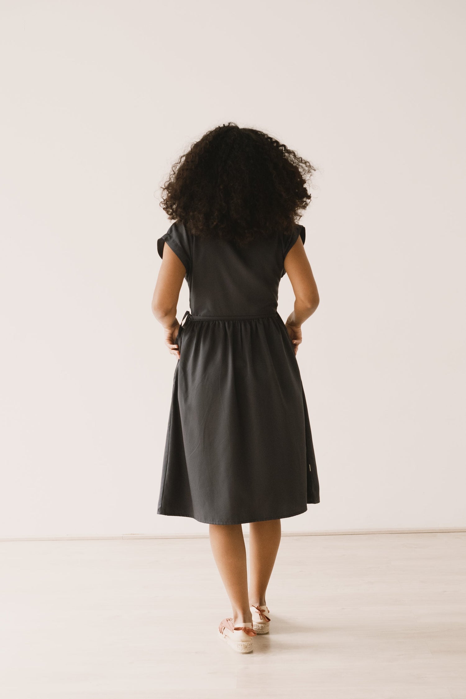 Hira Tencel Wrap Midi Dress Black