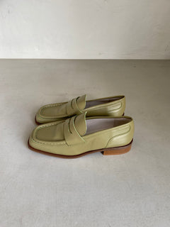 Frida Moccasins Khaki