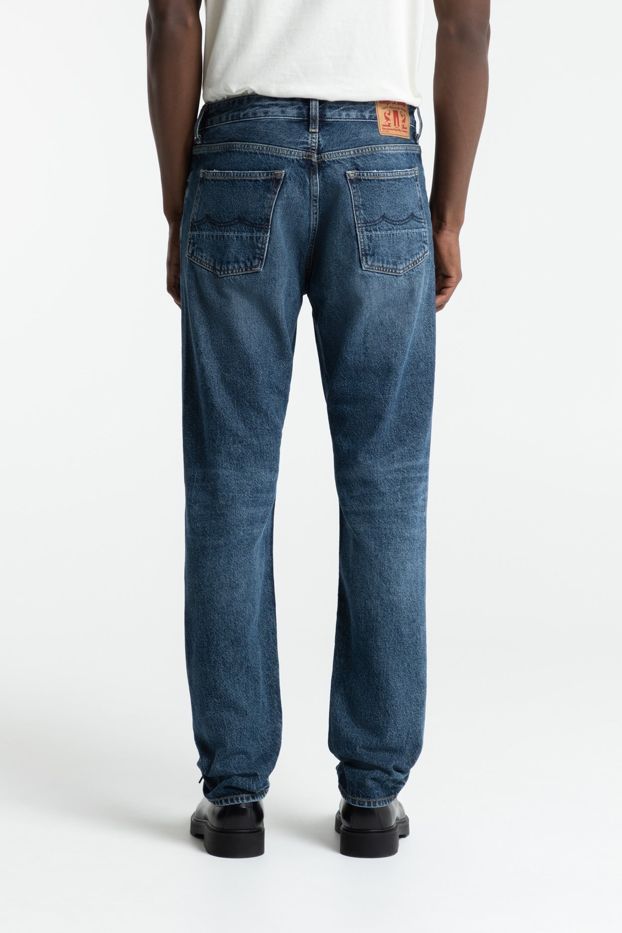 Jerrick Zintare Dark Worn