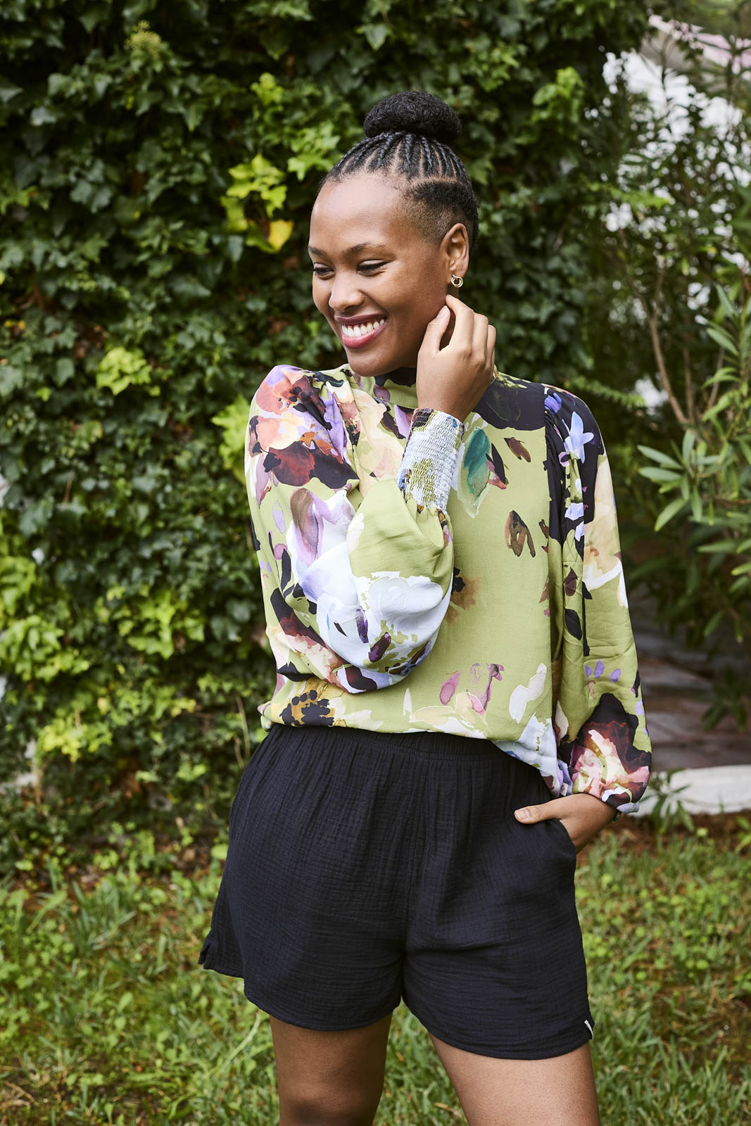 Ease Musliinishortsit Musta