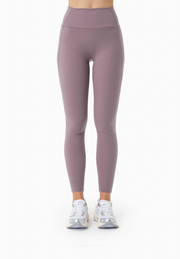 LINNDAdirtylilac-3_2450.jpg?v=1763460857