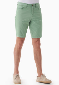 Miesten Regular Fit Shortsit Matcha Green