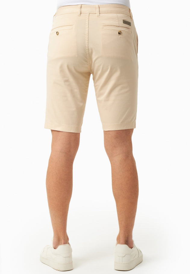 Men's Slim-Fit Organic Cotton Chino Shorts Beige