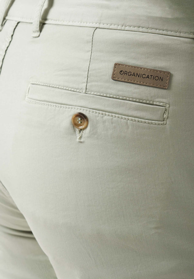 Men's Slim-Fit Organic Cotton Chino Shorts Green Moss