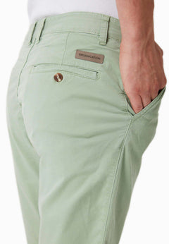 Men's Slim-Fit Organic Cotton Chino Shorts Matcha Green