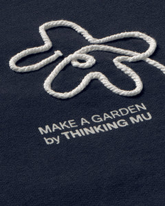 Leon Sweatshirt Hand Embroidered Flower Navy