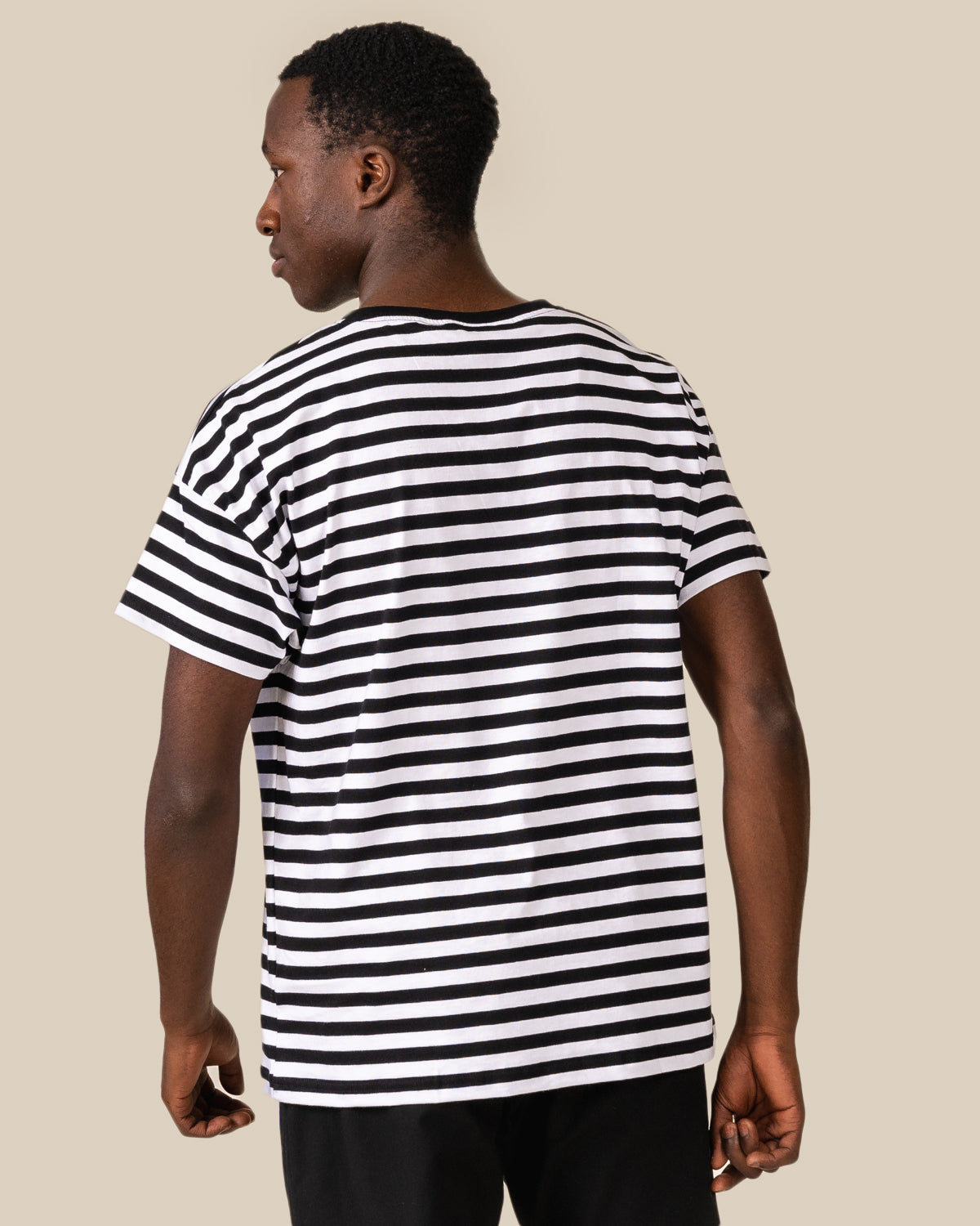 Muisto T-Shirt Black/White Stripe - IVALO.COM