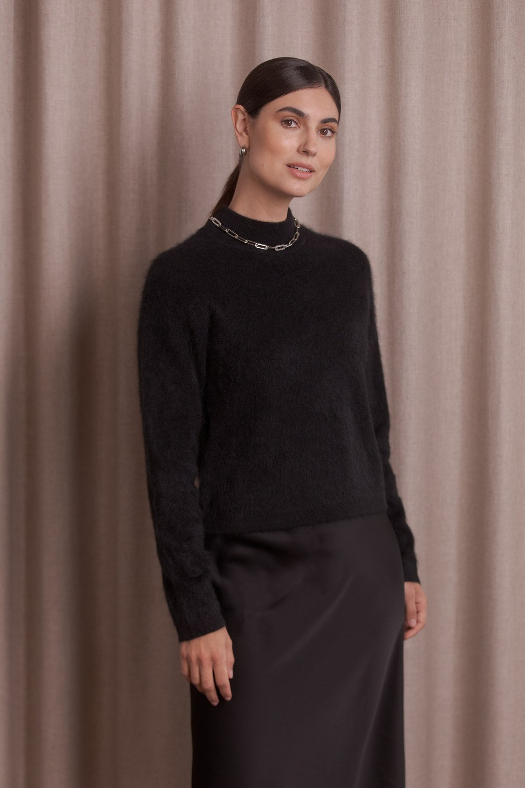 Long-Sleeve Mock-Neck Cashmere Sweater Black