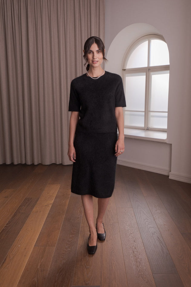 Karlie Short Sleeve Cashmere Sweater Black